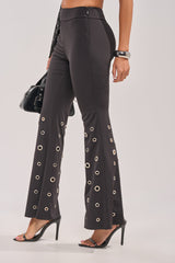 CHECK IT OUT GROMMET FLARE LEGGING