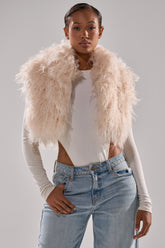 COCO CROPPED FUR VEST IN BEIGE