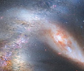 特朗普宣誓完畢現場響起禮炮