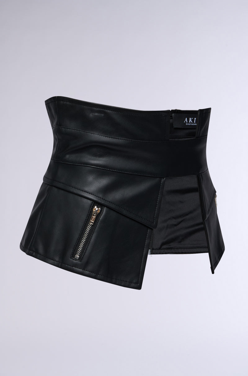 DESIGNER DOWN STRETCH PU BELT