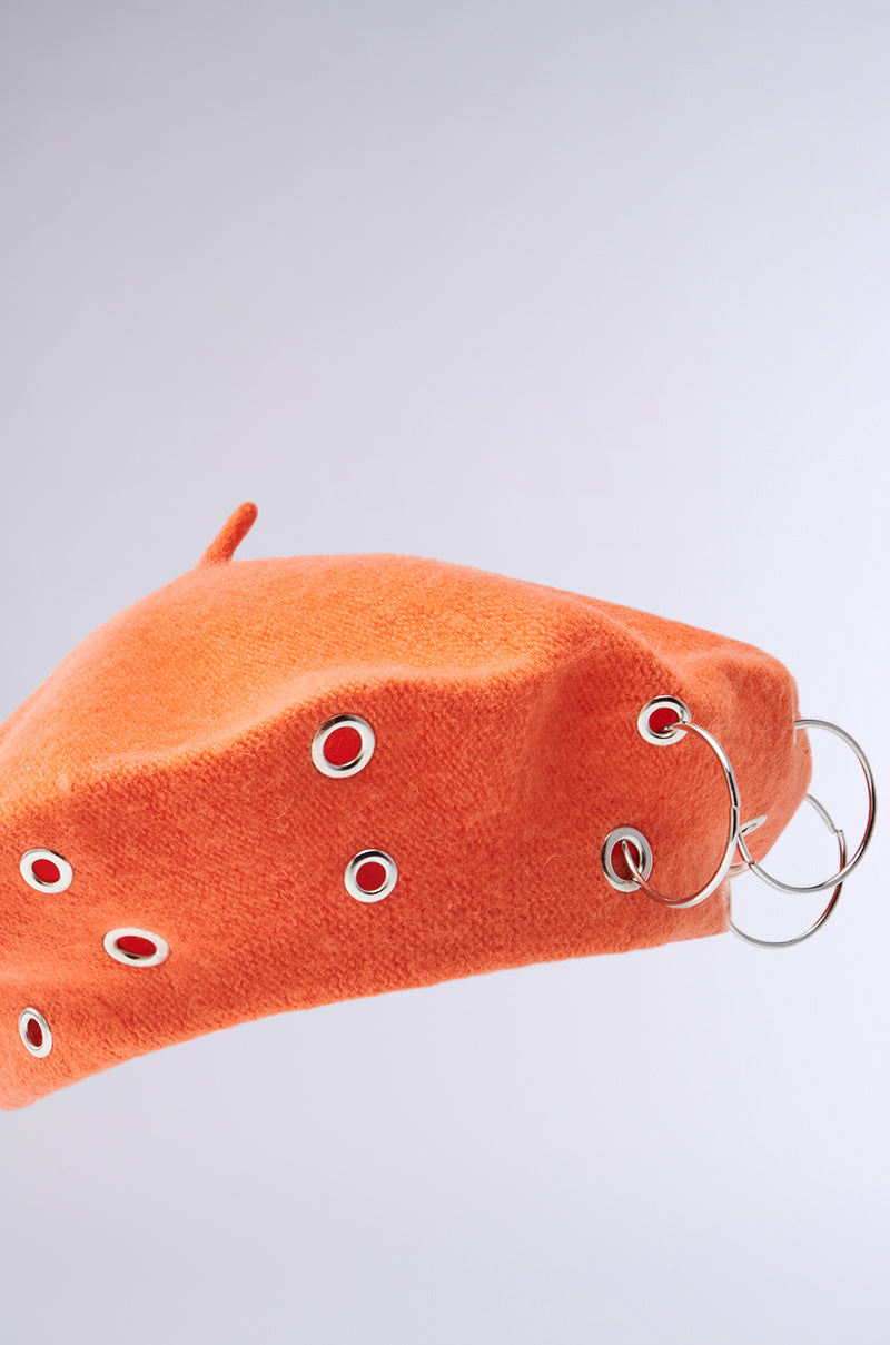 COME ALIVE GROMMET BERET