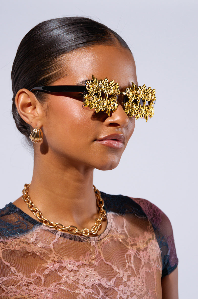 DOLCE DREAMING SUNGLASSES