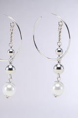 DROP OUT EARRING