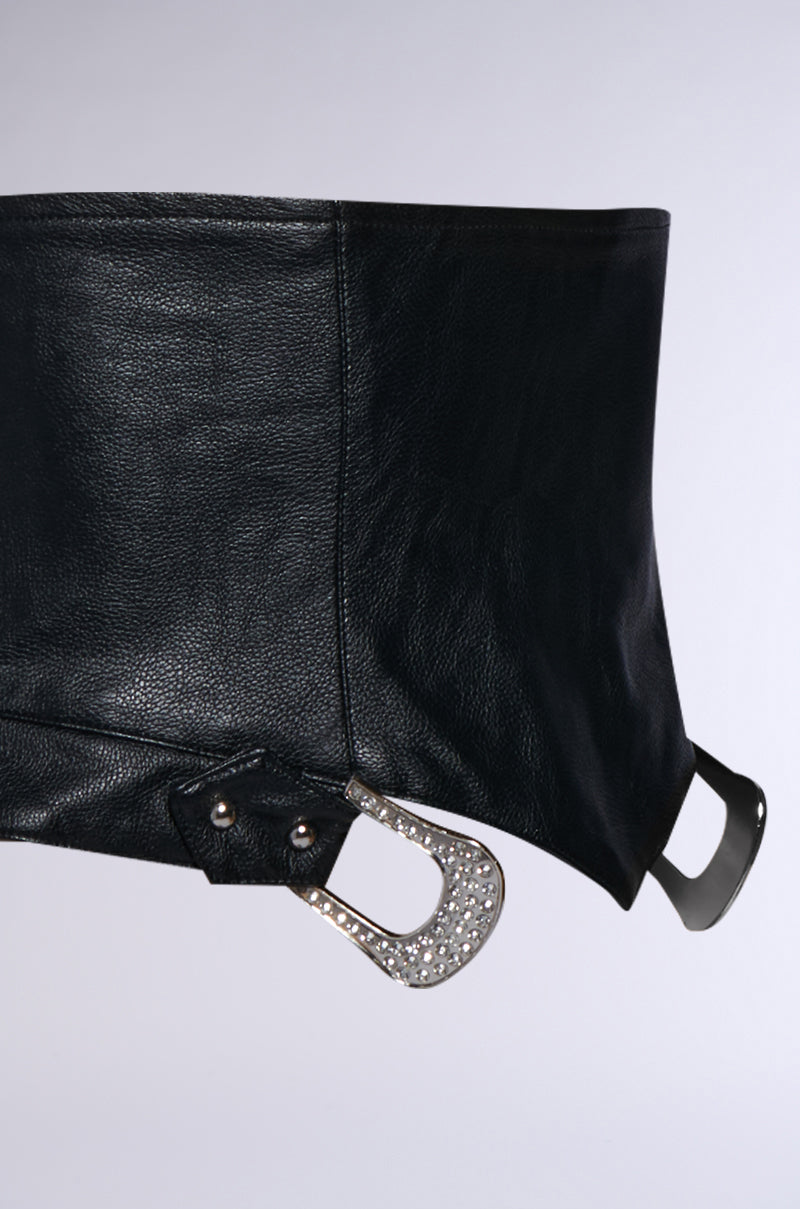 BUCKLE UP PU BELT
