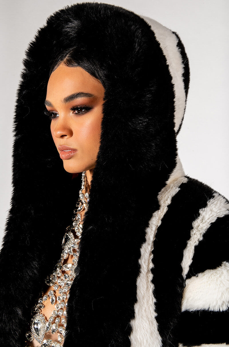 AZALEA WANG BDUBS FUR JACKET WITH HOOD