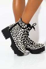 AZALEA WANG TRYNA FIND THE ONE THAT CAN FIX ME BOOTIE IN BLACK