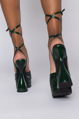 AZALEA WANG WAKE THE NEIGHBORS CHUNKY SANDAL IN GREEN