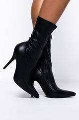 AZALEA WANG YOURE IN THE MOOD FOR A DANCE BOOTIE IN BLACK PU