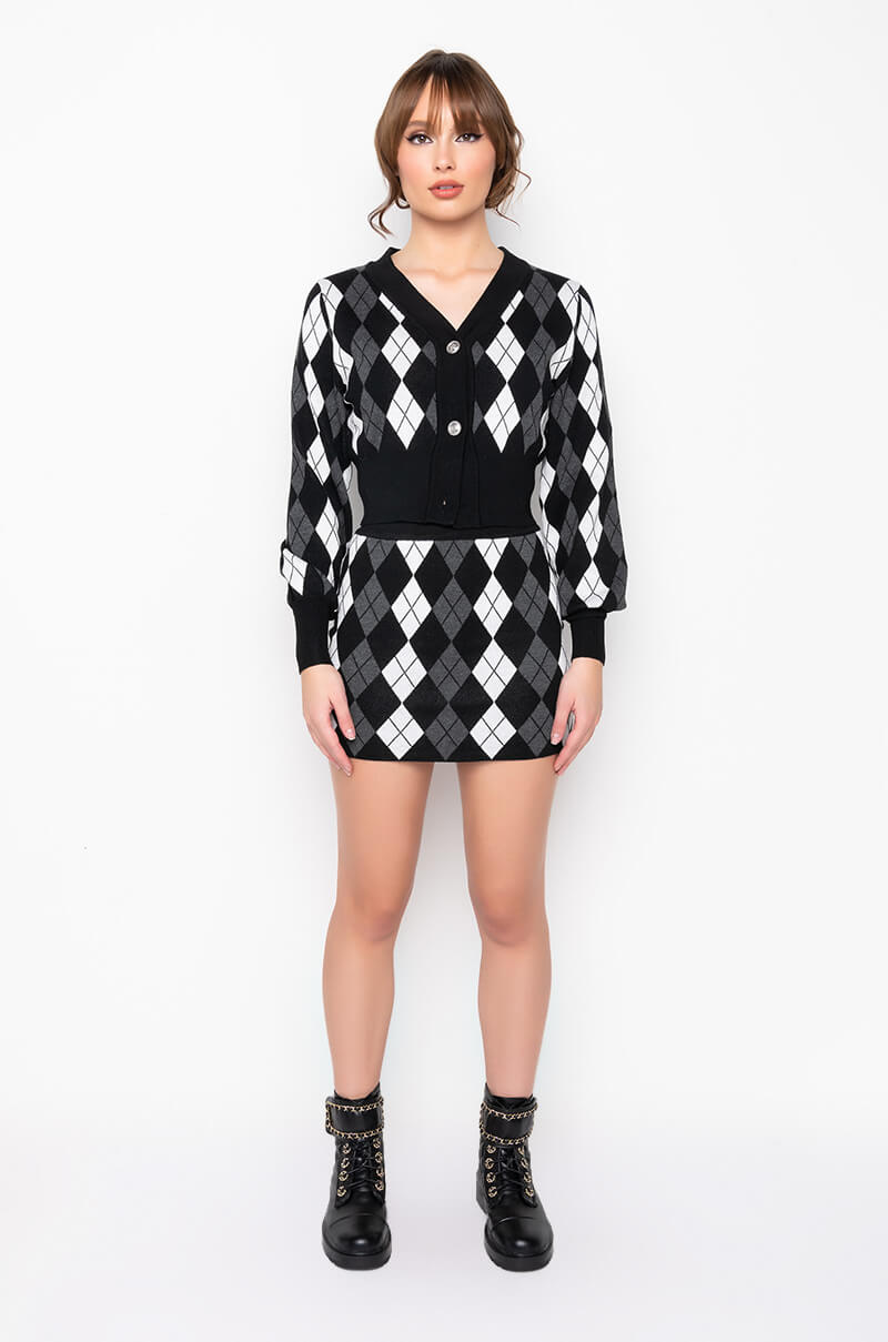 BIRDIE ARGYLE CROPPED CARDIGAN