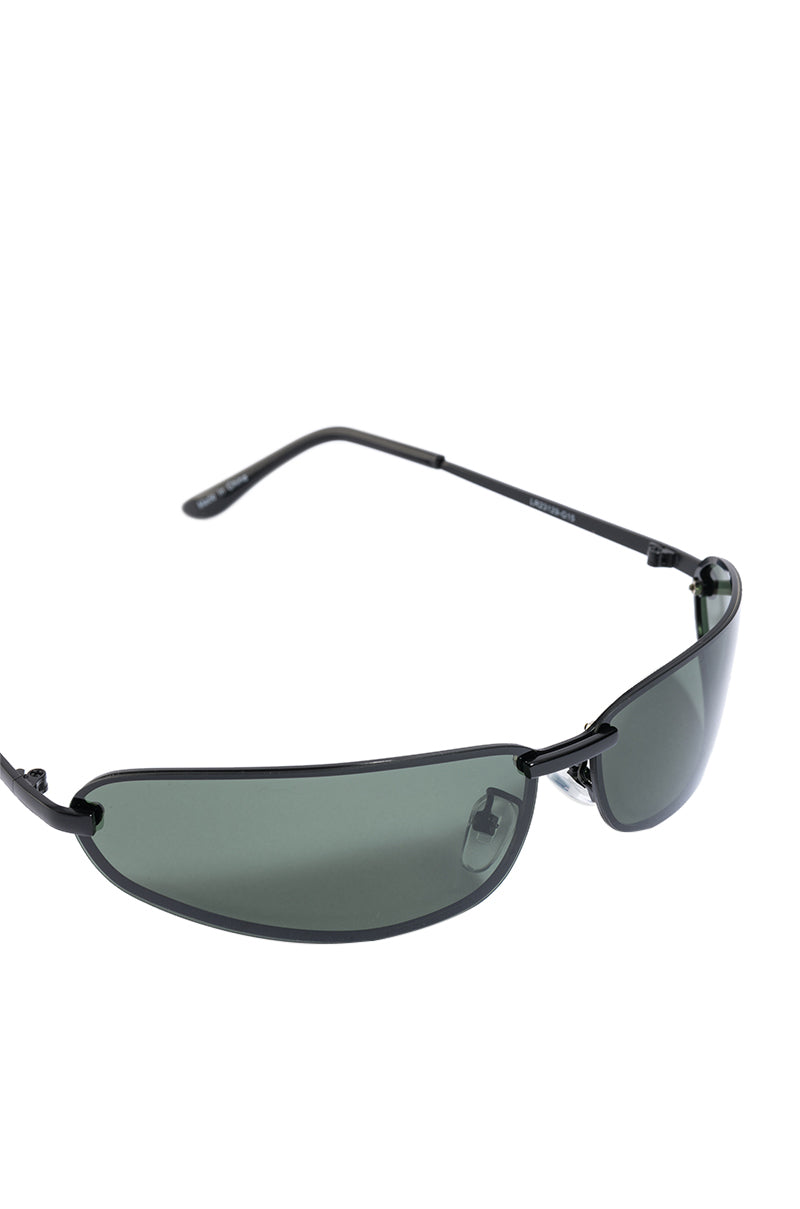 BLACKOUT SUNNIES