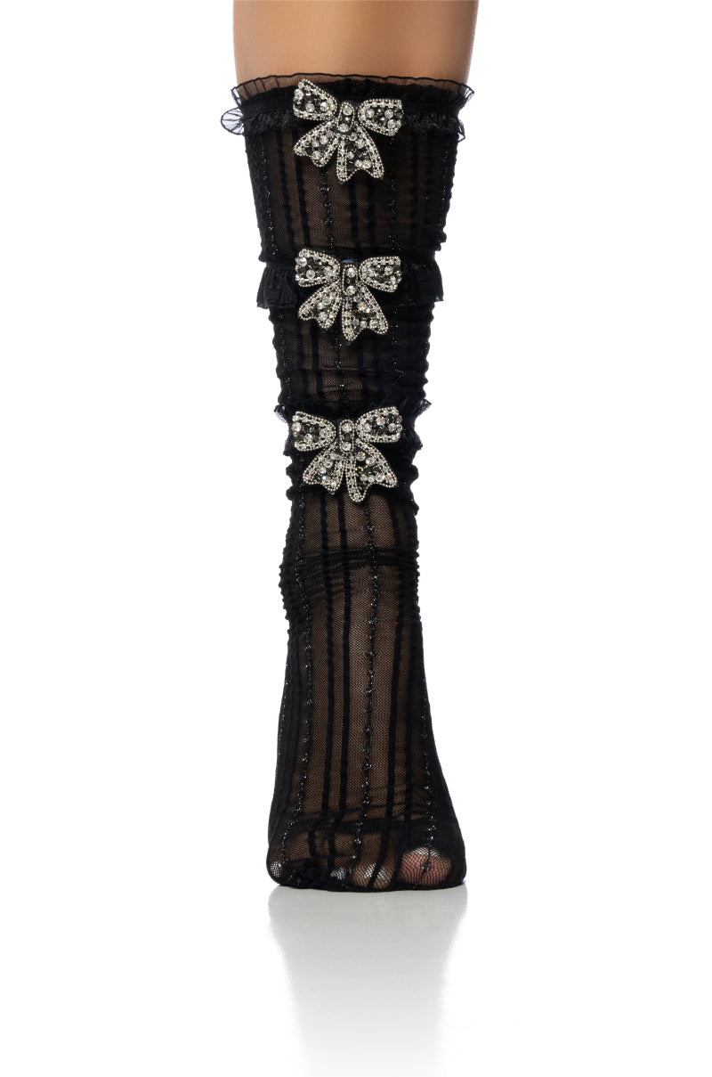 BOW EMBELLISHED KNEE HIGH SOCKS