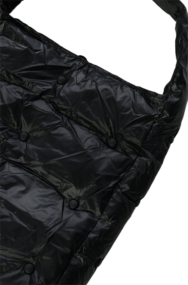 CAMPING TUFTED PUFFER TOTE