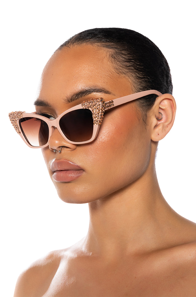 CATCHING FLIGHTS EMBELLISHED SUNNIES