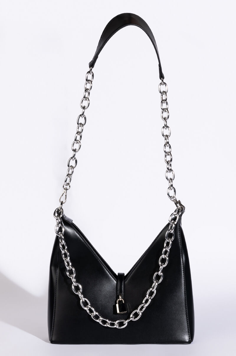 CHICAGO BLACK PURSE