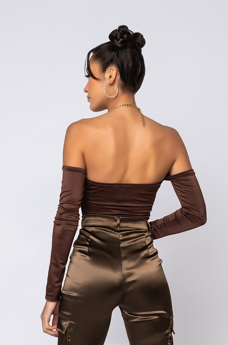 CHOCOLATE HALTER NECK CHAIN DETAIL LONG SLEEVE BODYSUIT