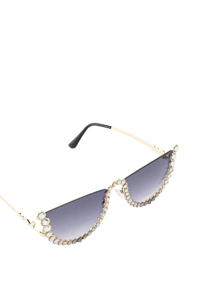 CLASSY BLING SUNGLASSES