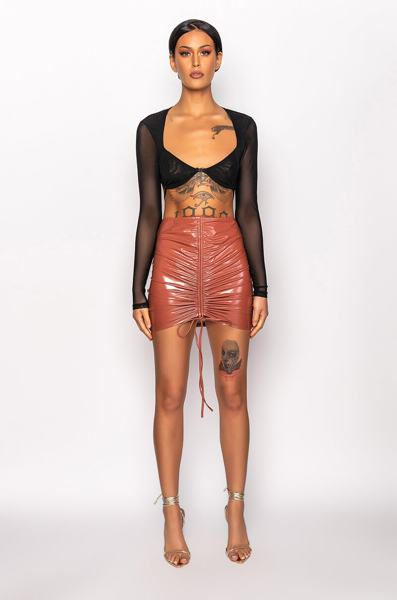 CLUB VIBE PATENT LEATHER MINI SKIRT BROWN