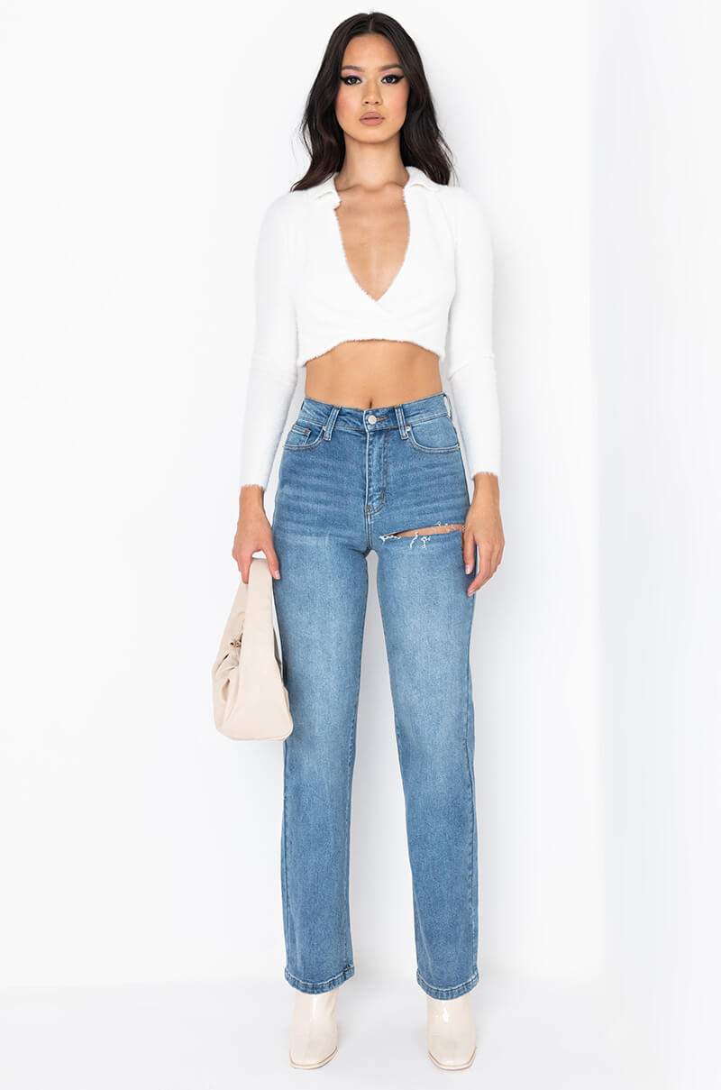 CLUELESS AF CROP SWEATER