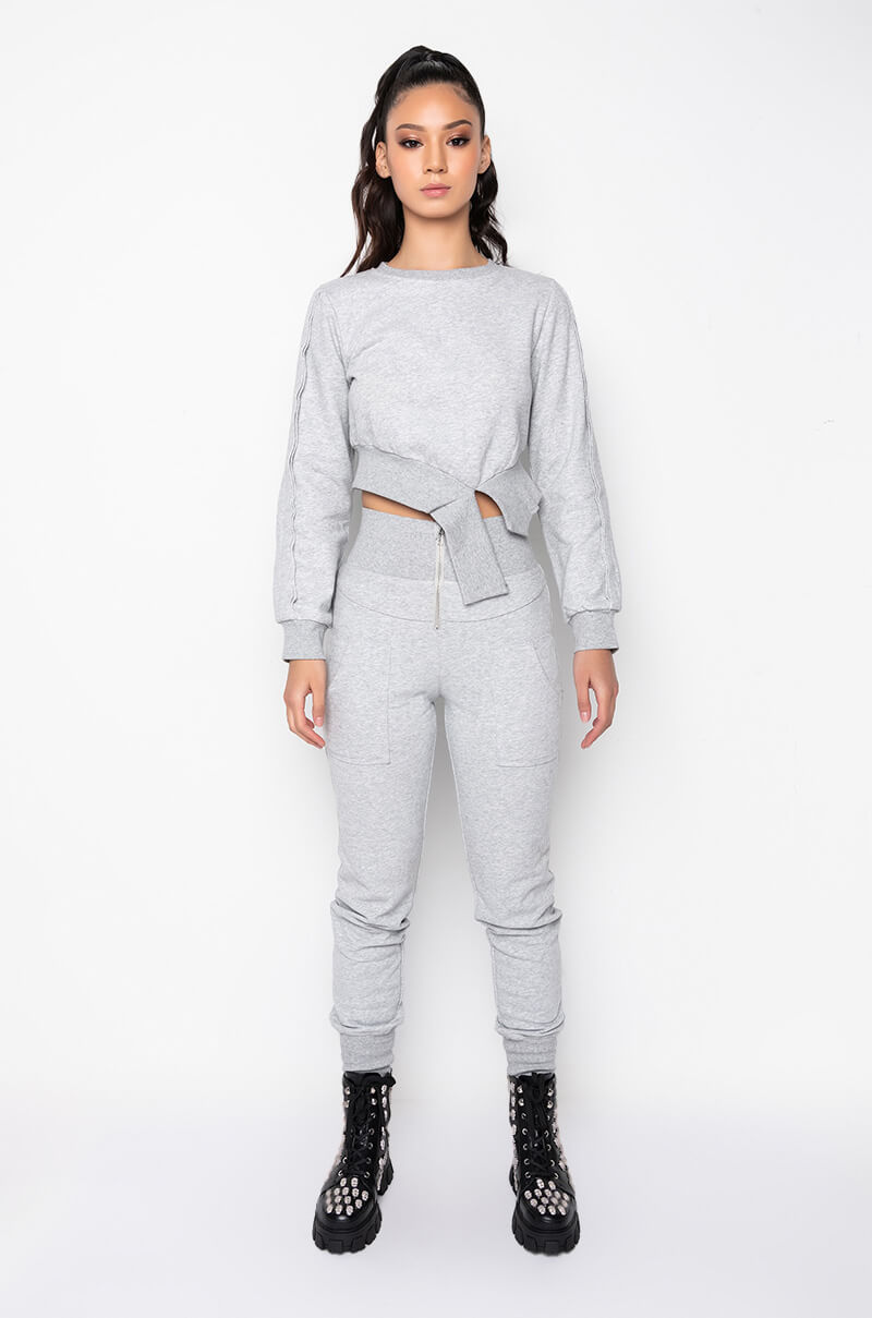 COME CLOSER CUT OUT DETAIL SWEATSHIRT HEATHER GREY