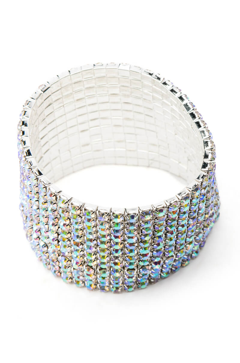 CHAMPION 12 LINE STRETCH BRACELET