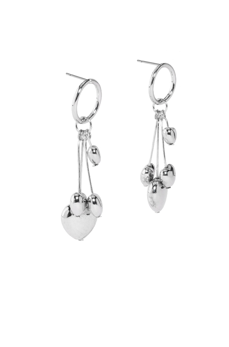 DANGLE HEARTS EARRING