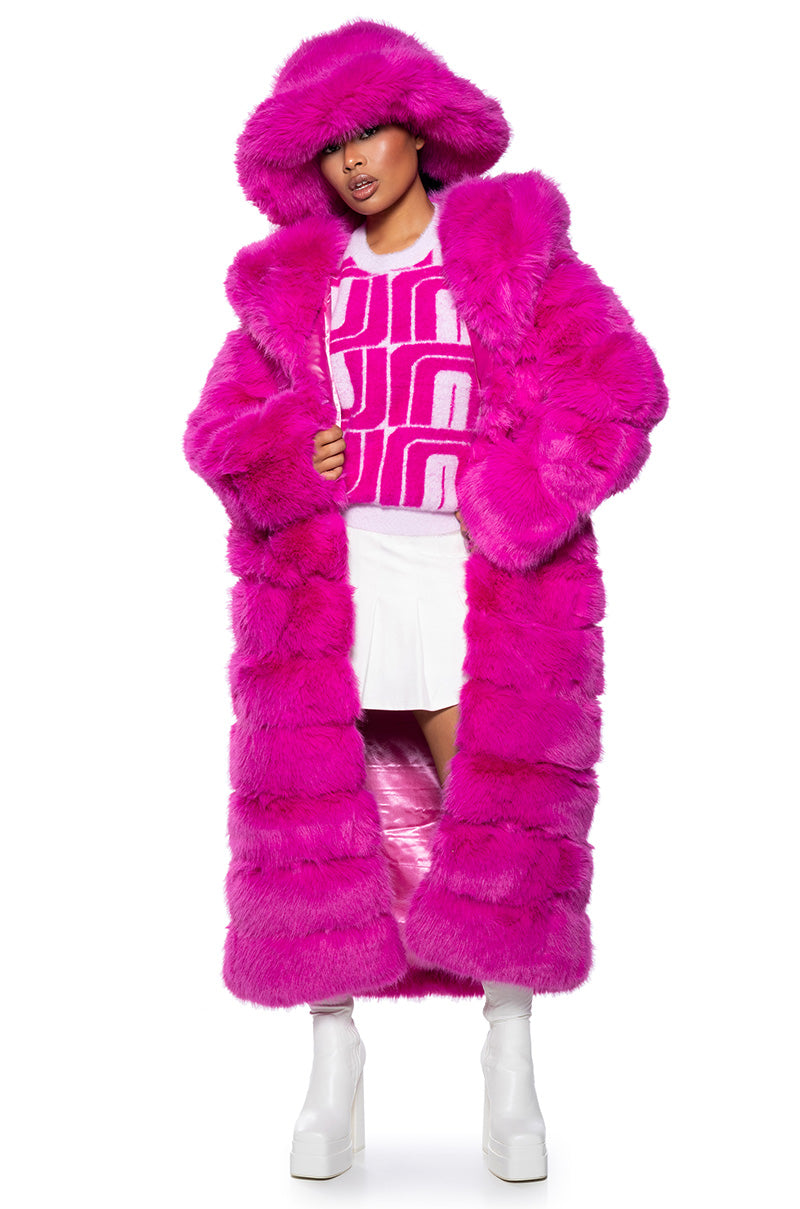 DIVINE FEMININE OVERSIZED FAUX FUR BUCKET HAT