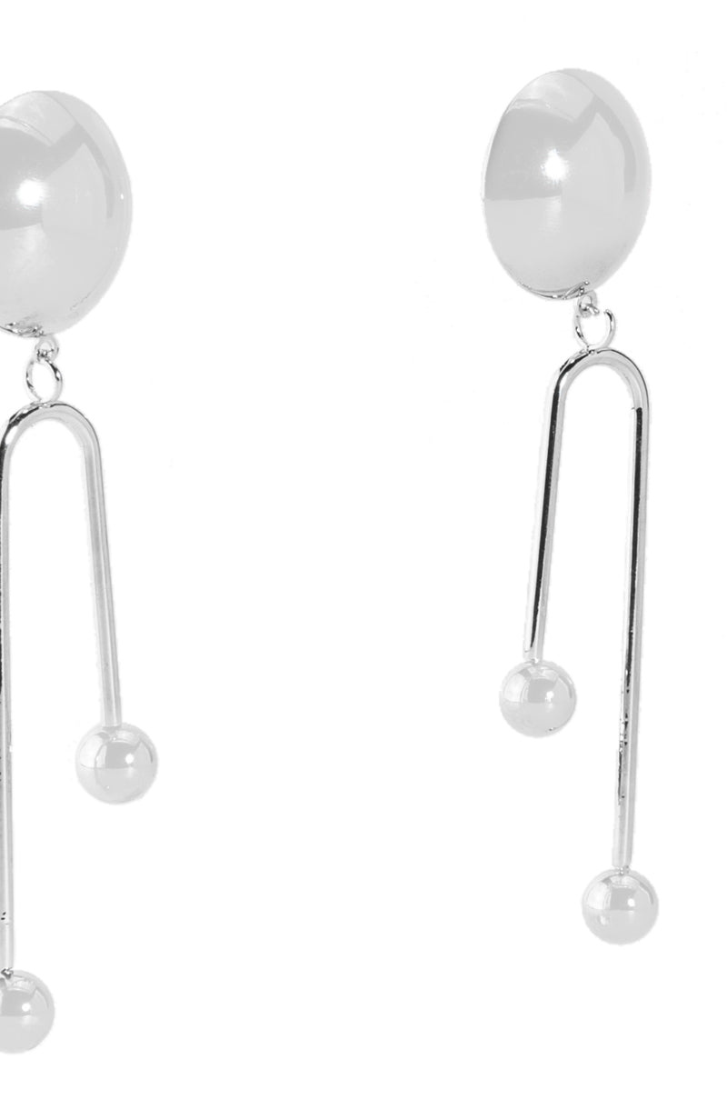 DROP EARRINGS