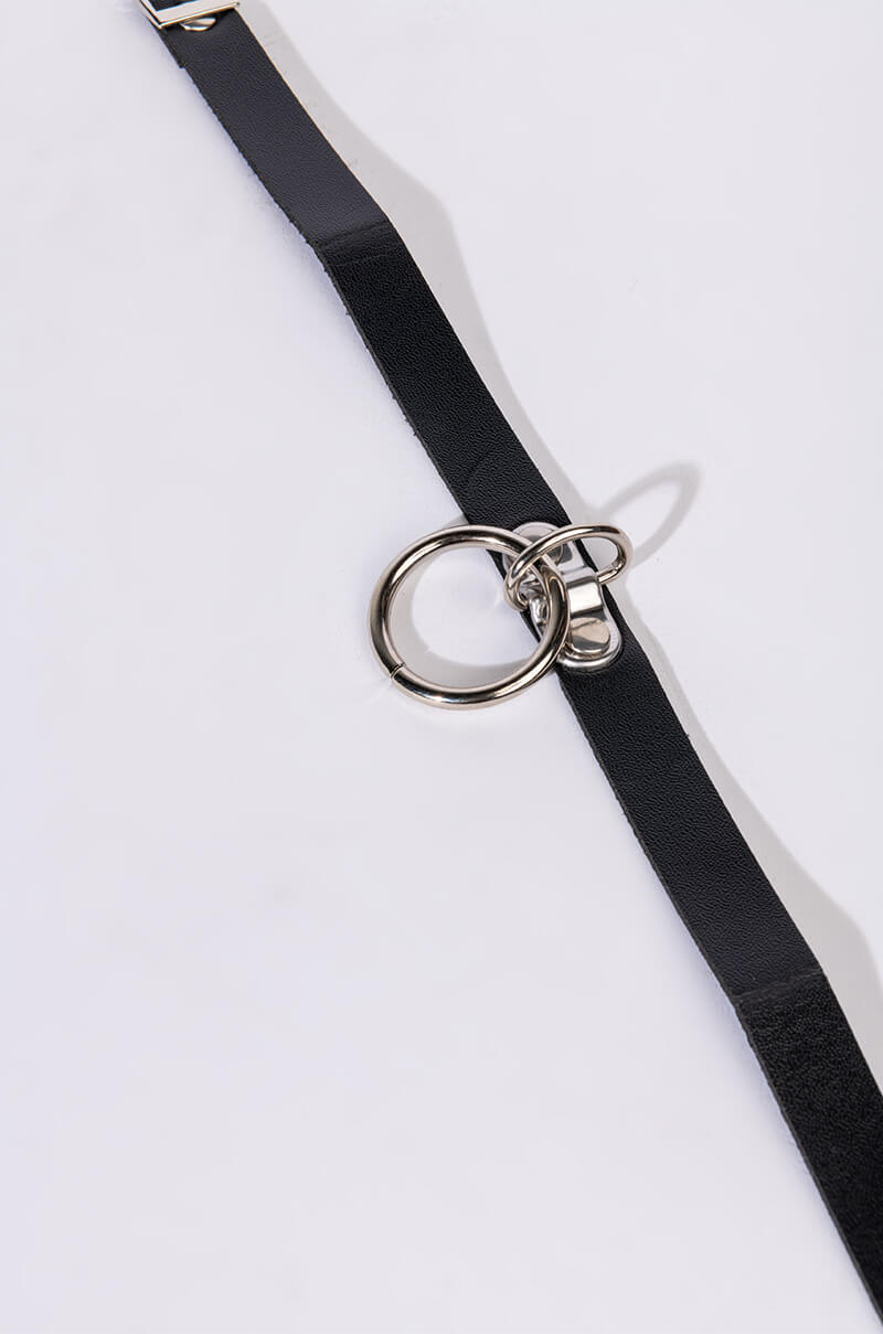 EAZY PU CHOKER